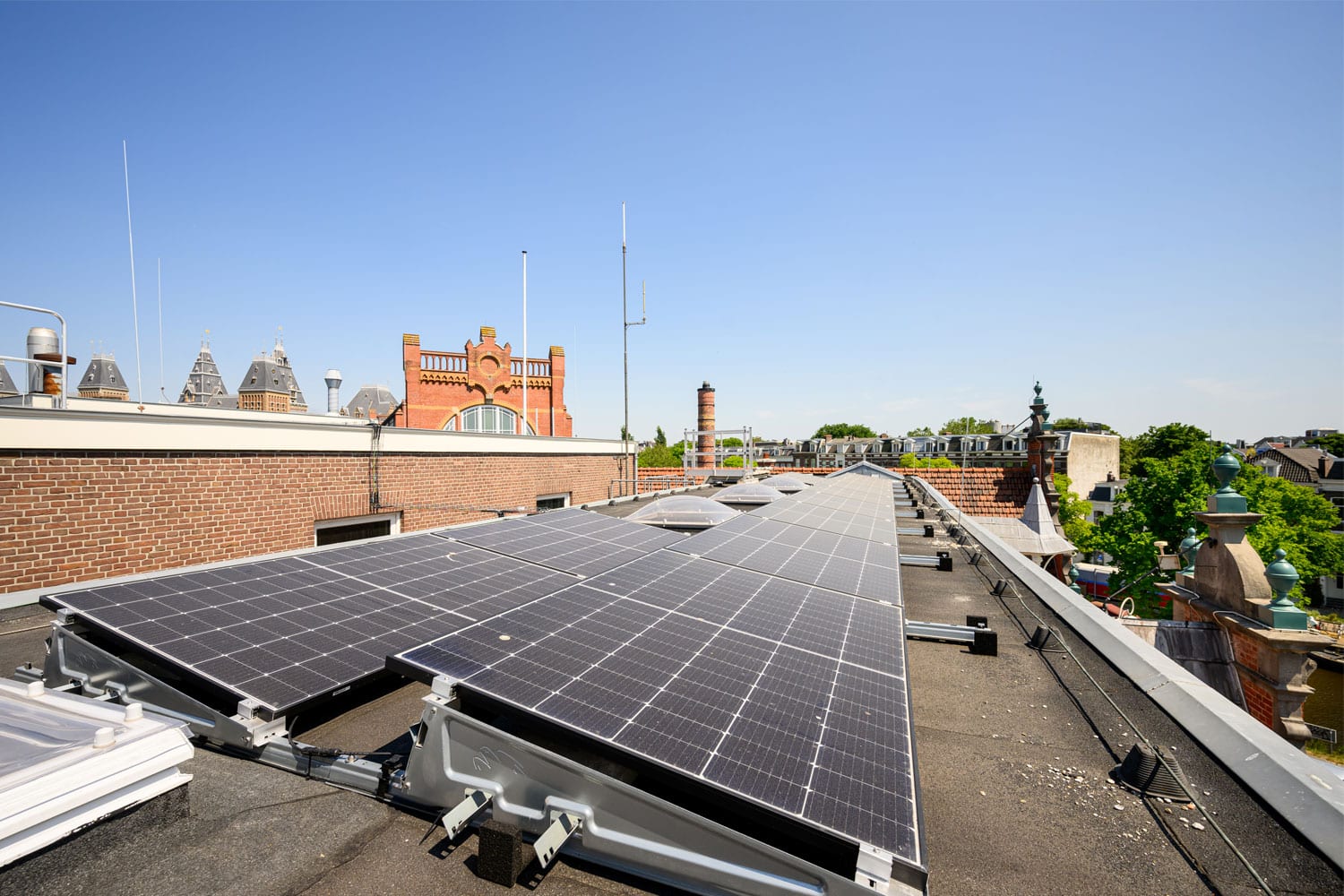 Zonnepanelen_Brandweerkazerne_Dirk